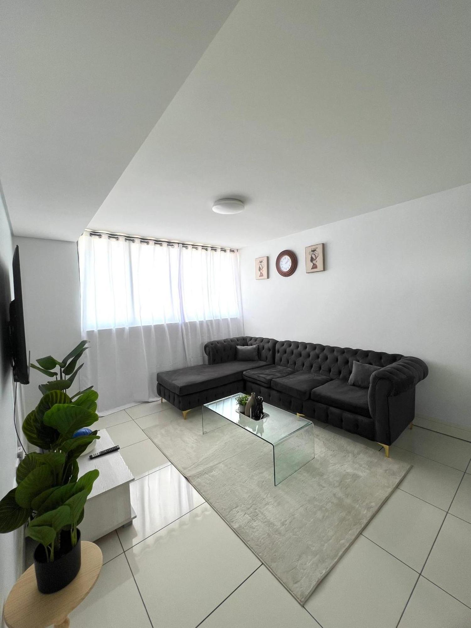 Cosy Apartment In The Heat Of The City Windhoek Bagian luar foto
