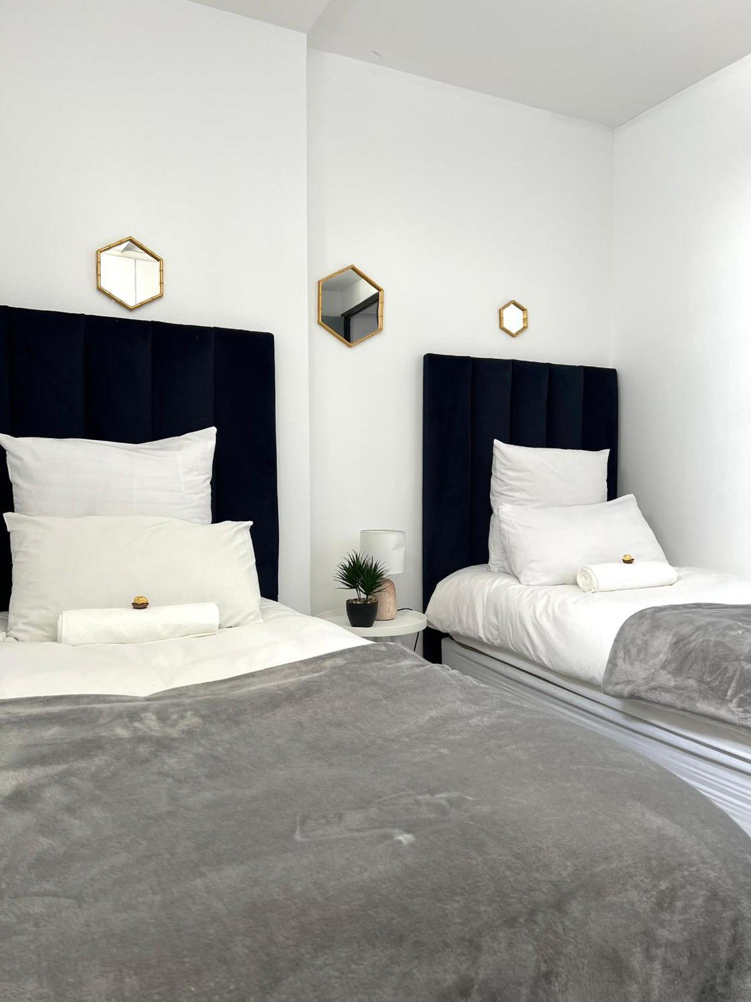 Cosy Apartment In The Heat Of The City Windhoek Bagian luar foto